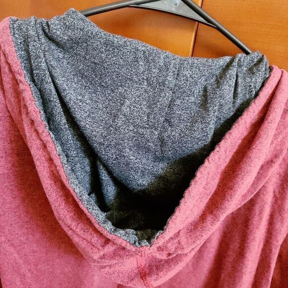 Lion's Crest men's pouch pocket hood long-sleeve shirt - Picture 16 of 16